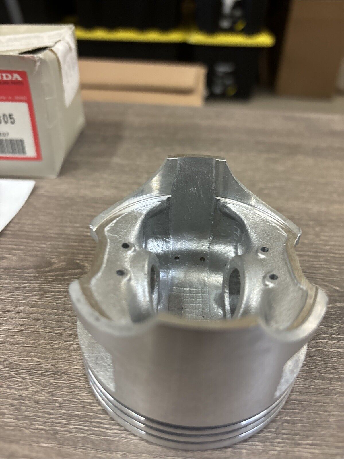 NOS Honda TRX300 TRX300FW PISTON O/S 1.00 13105-HC4-305 H136