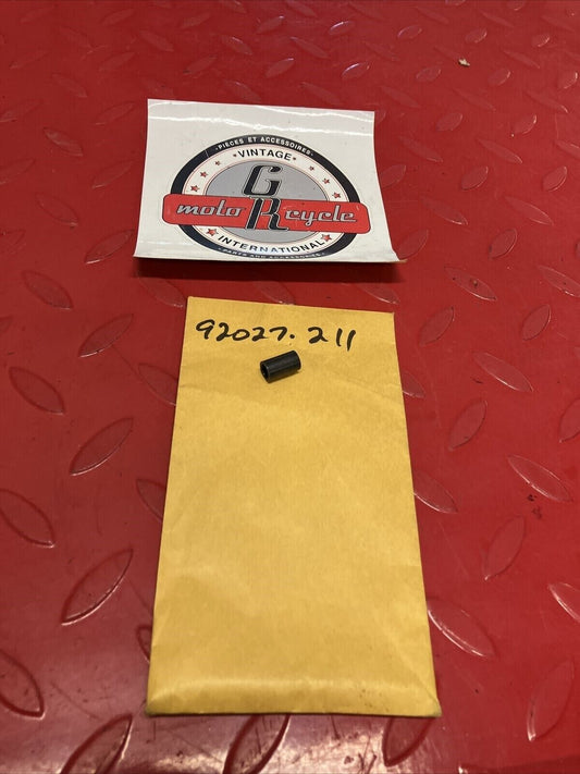 NOS KAWASAKI METER COLLAR 92027-211 K19