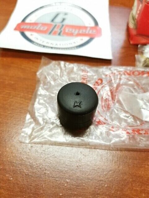 NOS Honda C70 C70M FLOAT VALVE KIT COMPLETE 16011-040-681 H69