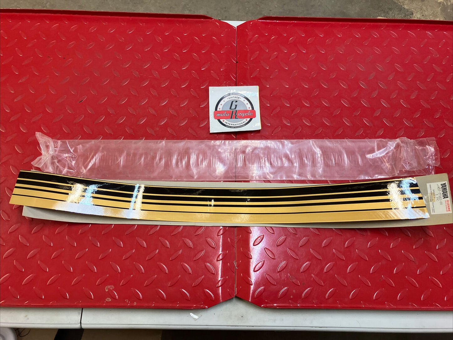 NOS Yamaha EX440 1980 DECAL ORNAMENT 1 8J7-77163-00-00 Y36