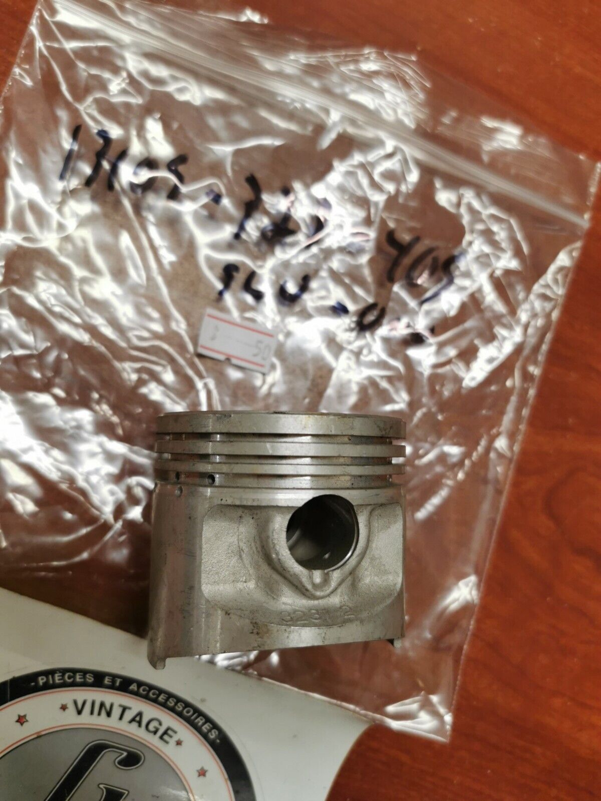 NOS Honda CB500 K1 K2 PISTON (1.00) 13105-323-405 SUB. 13105-323-000 H62