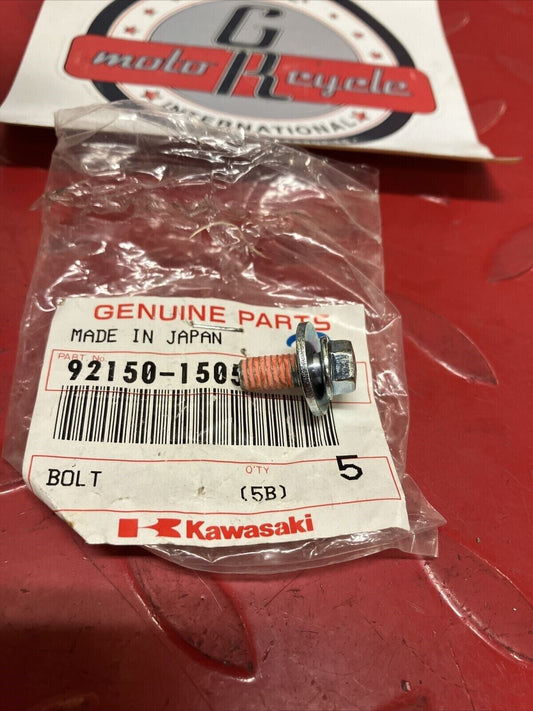 NOS KAWASAKI KX65 AIRBOX BOLT FLANGED 6X14 K14