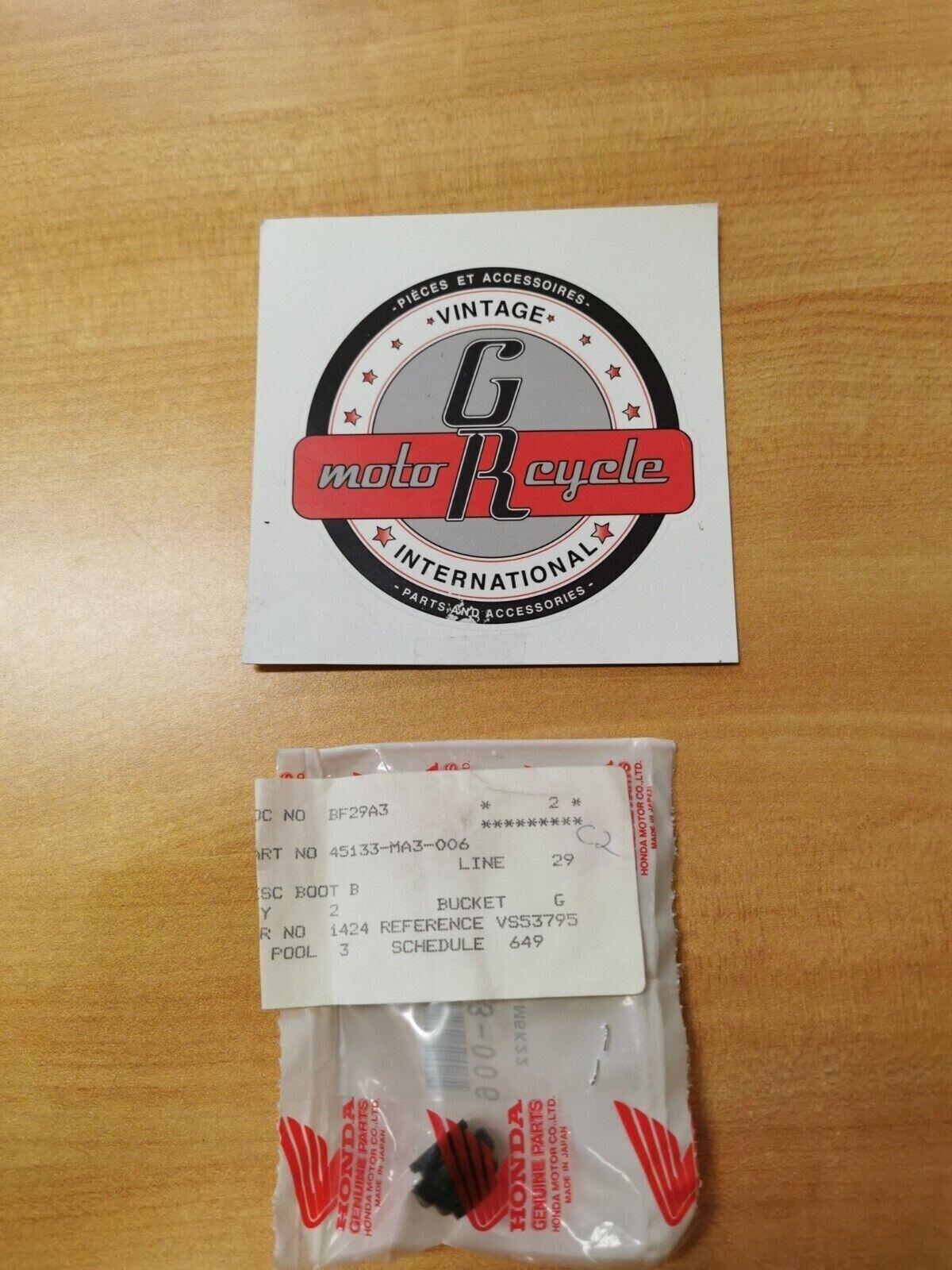 NOS Honda ST1100 CR125 CR250 CR500 XR600 VT600 CBR1100 BOOT B 45133-MA3-006 H27