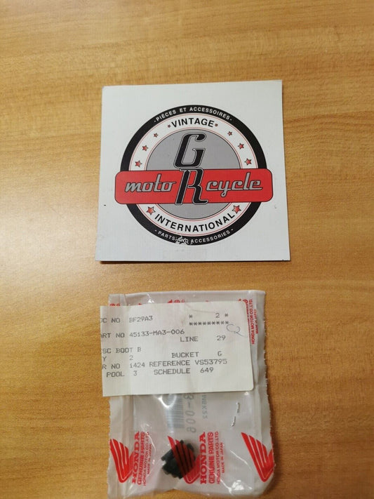 NOS Honda ST1100 CR125 CR250 CR500 XR600 VT600 CBR1100 BOOT B 45133-MA3-006 H27