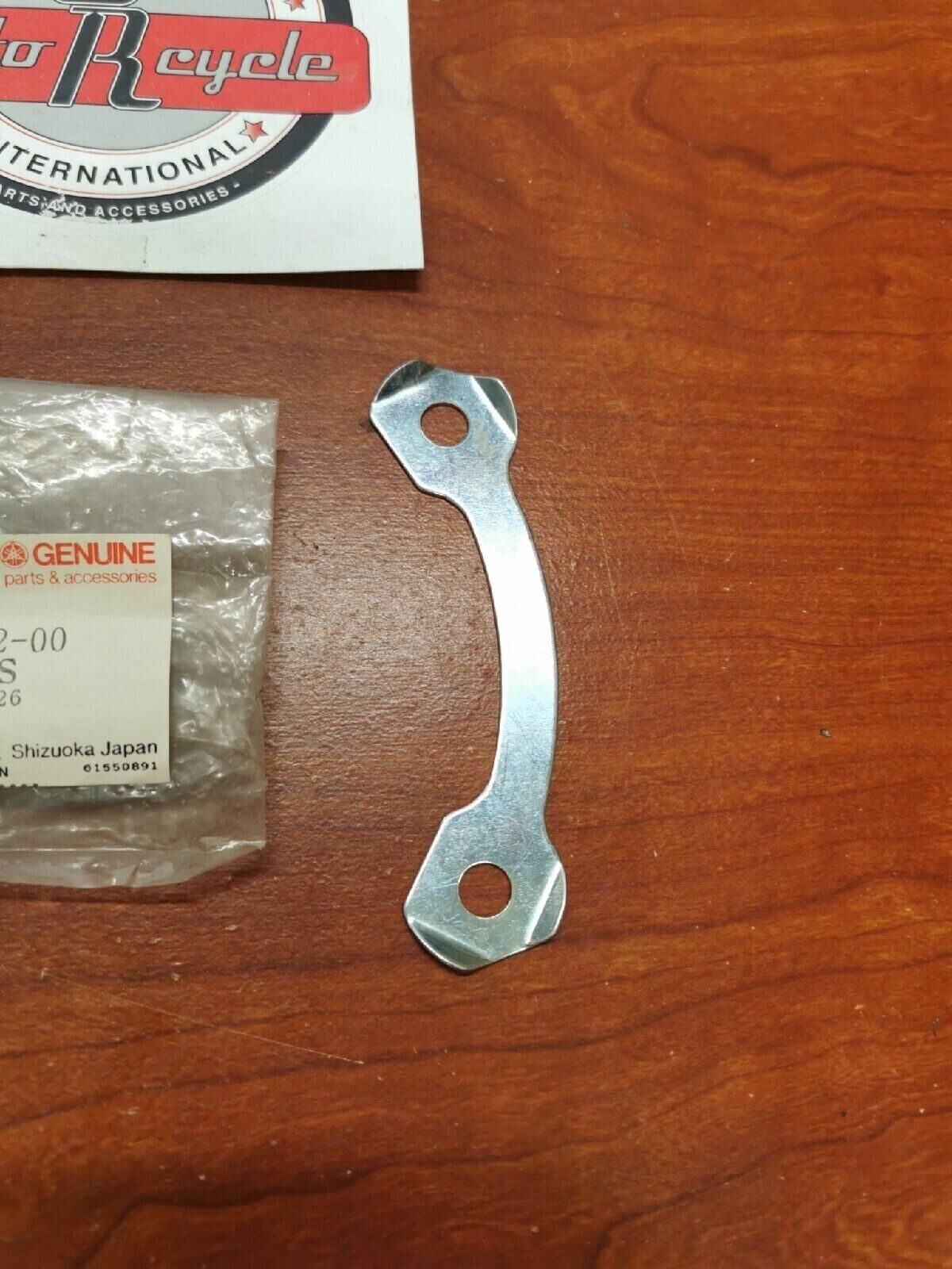 NOS Yamaha REAR SPROCKET LOCK WASHER 583-25412-00-00 SUB. 2XJ-25412-00-00 Y68