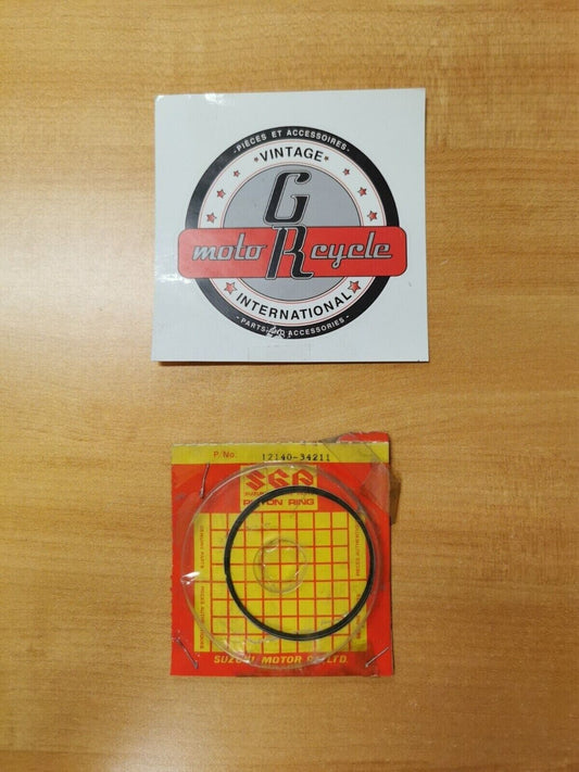 NOS SUZUKI GS300L  GS650E  PISTON RING SET STD   12140-34211  S8