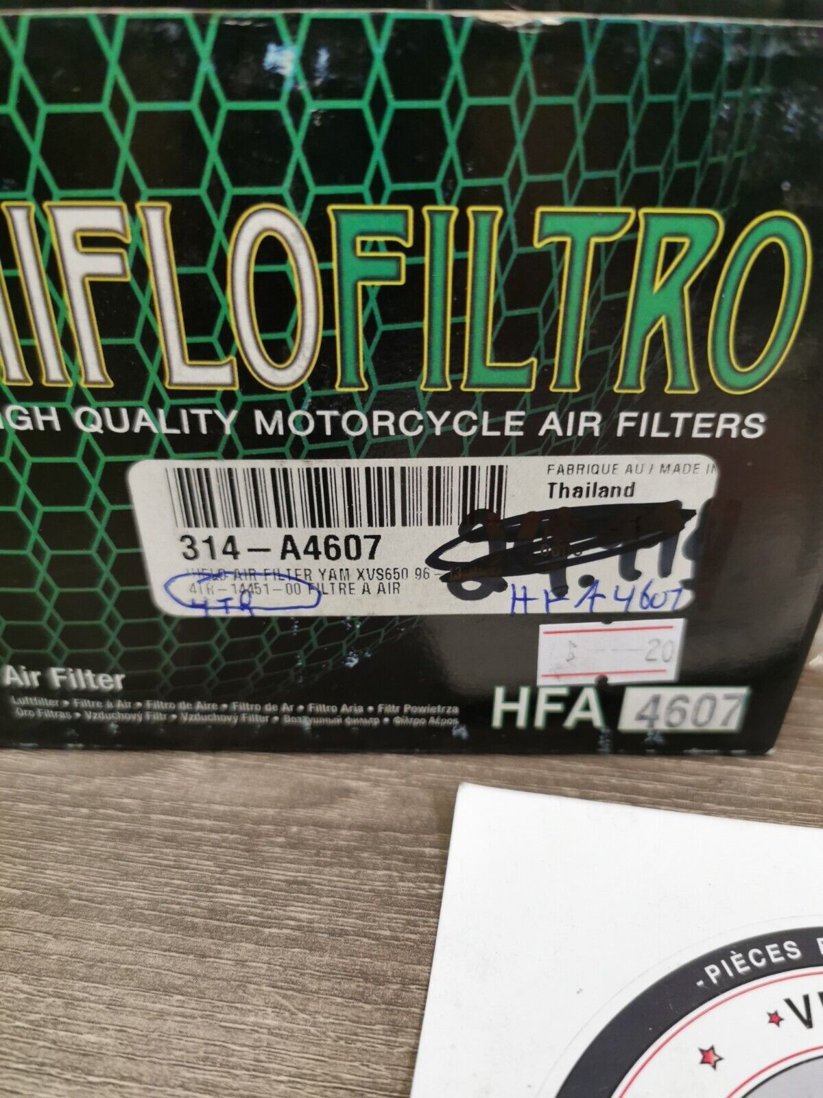NOS HIFLOFILTRO Yamaha V-STAR650 AIR FILTER HFA4607 J36
