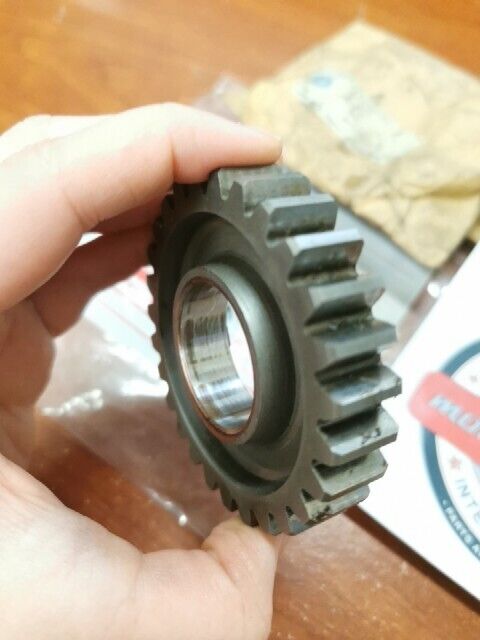 NOS Yamaha XS750 2ND WHEEL GEAR 1J7-17221-02-00 SUB 1J7-17221-03-00 Y153