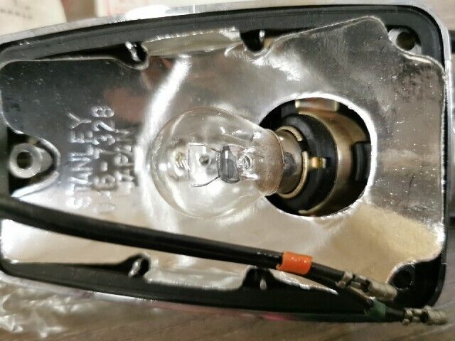 NOS HONDA GL500 TURN SIGNAL  REAR NO LENS 33650-MA1-672 SUB BY 33650-MA1-679 H74