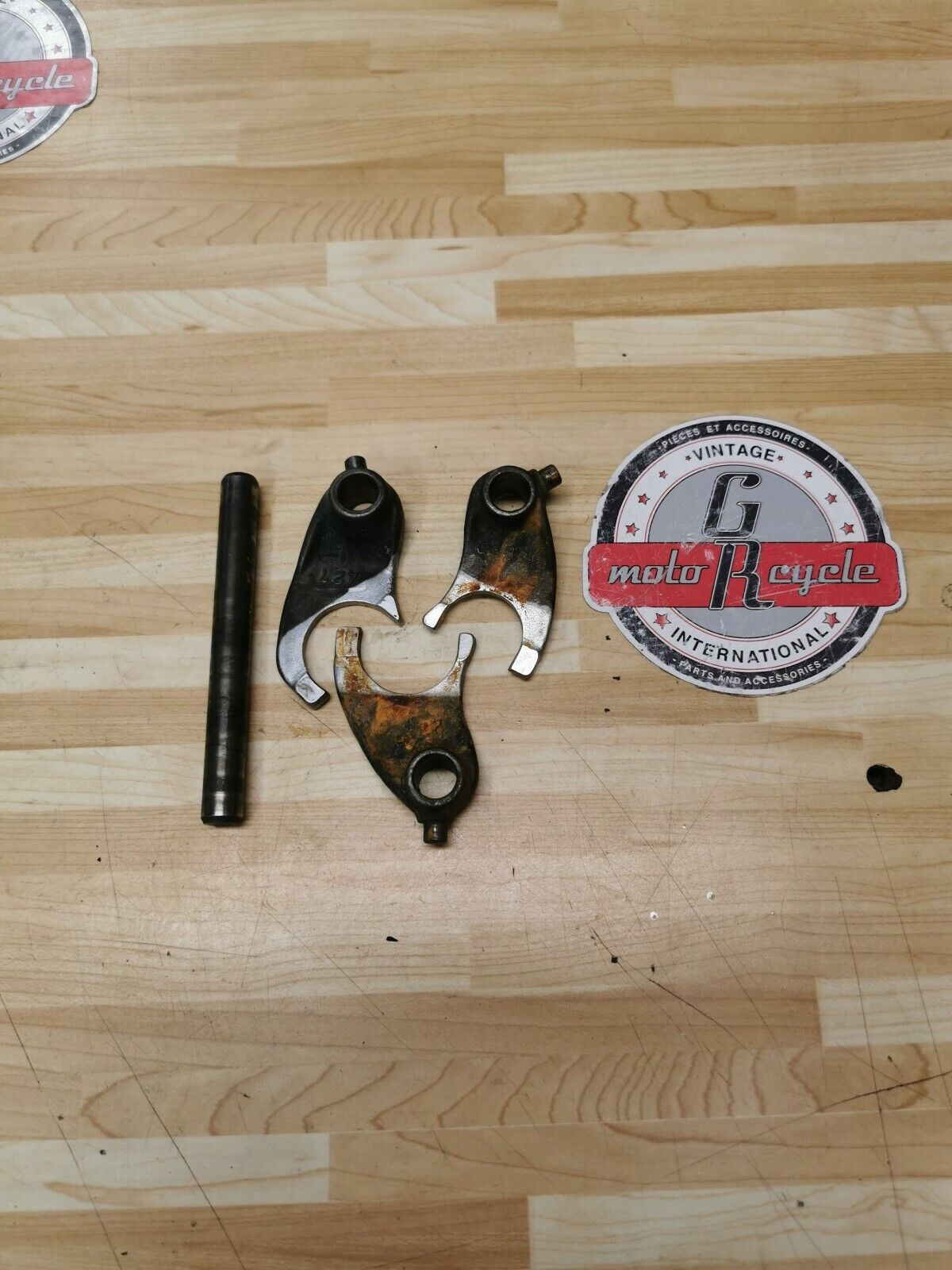 Honda XL200R 1984 transmission gearshift gear shift forks 24211-437-010 1983