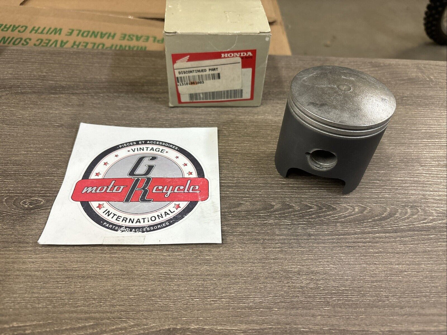 NOS Honda 1981 - 1983 ATC250R PISTON STD 13101-961-003 H136