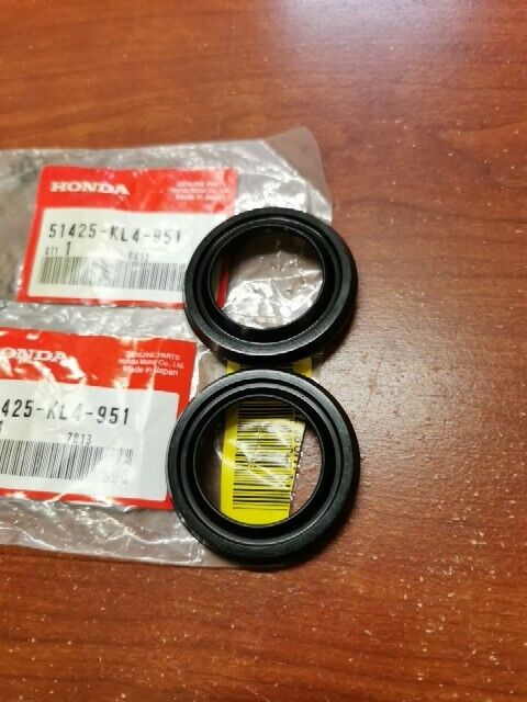 NOS Honda CRF150F CRM50R CRM75R XL125R XL250R DUST SEAL KIT 51425-KL4-951 H152