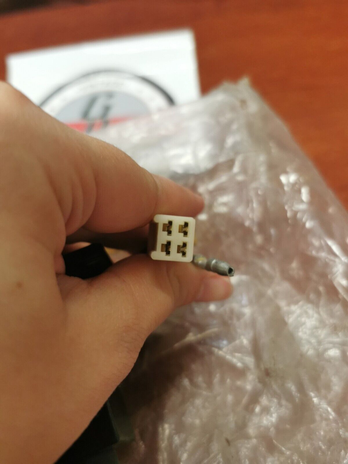 NOS Yamaha pilot box CASE, DAMPER, SOCKET CORD AND BULB 11H-8356A-00-00 Y87