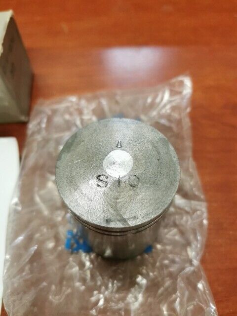 NOS Suzuki AS100 AC100 A100 PISTON OS 1.0 12110-12710 SUB. 12110-12003-100 S32