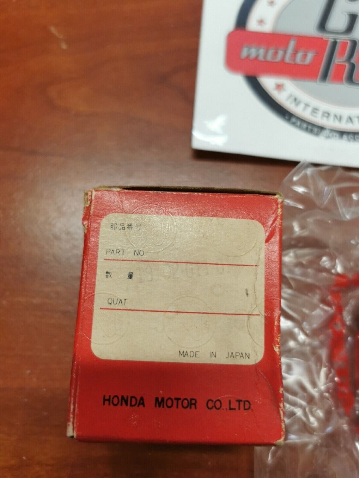 NOS Honda CA110 PISTON (OS 0.25) 13102-011-010 H34