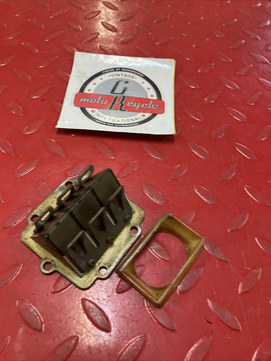 Kawasaki KDX200 1987 reed valve block cage 1983 1984 1985 1986