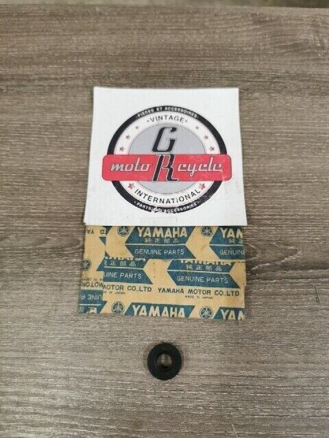 NOS YAMAHA VX600V VX500V XS650G XS1 XS650SF WASHER SEAL 90210-10004-00 Y148