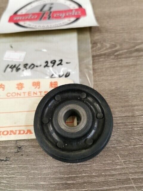NOS HONDA CB450 1965 - 1970 ROLLER CHAINGUIDE 14630-292-000 H83
