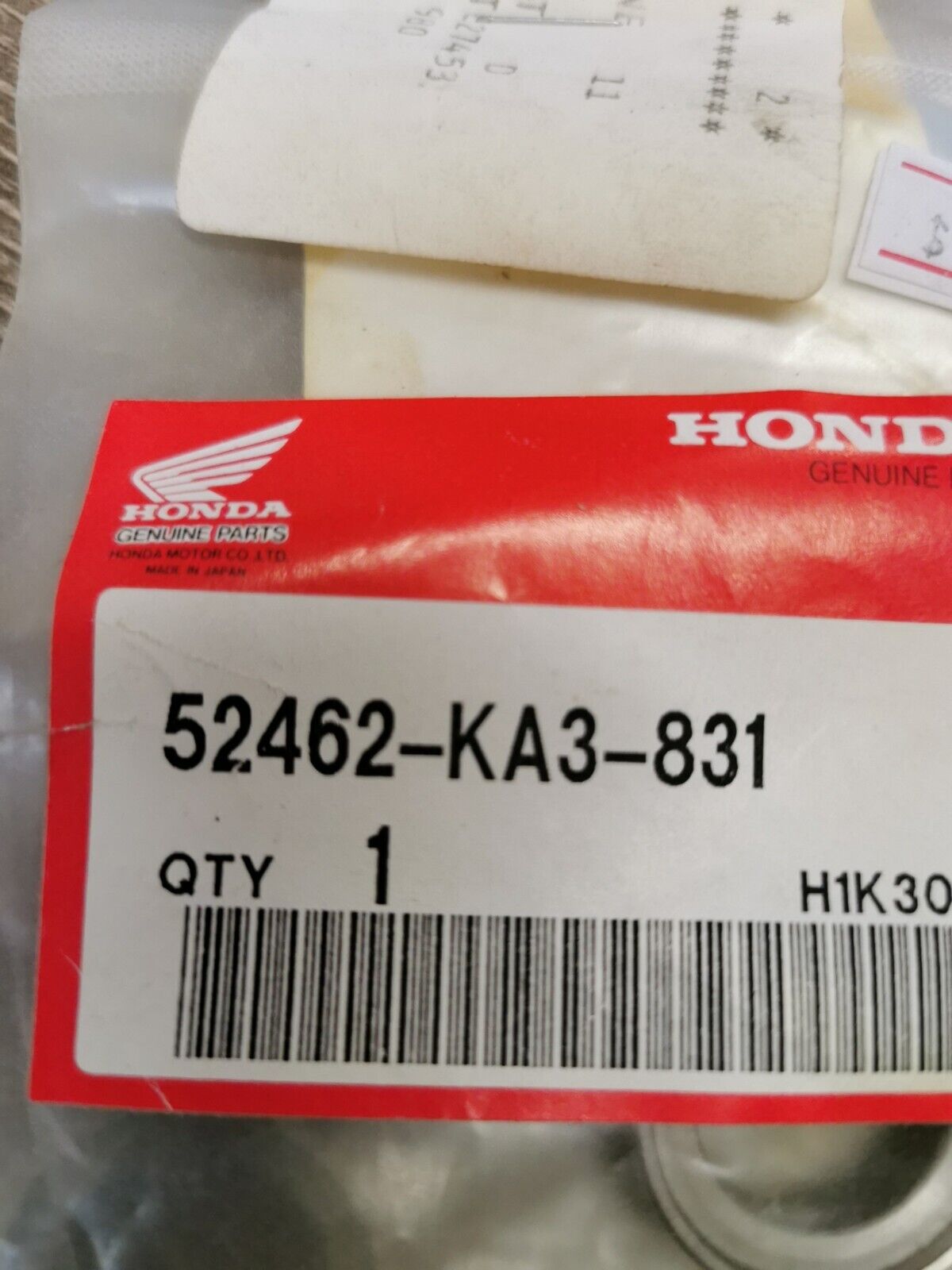 NOS HONDA CR250 BUSH DAMPER ARM 52462-KA3-831 H51