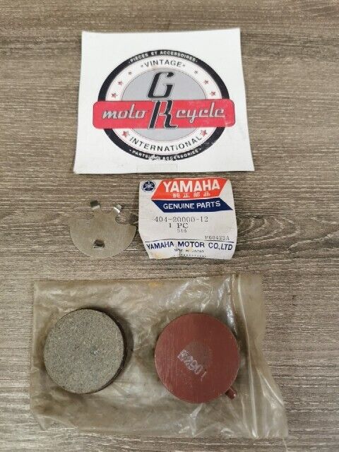 NOS YAMAHA RS100 RS125 RD50 RD200 BRAKE PAD LINING ASSY 404-20000-12 Y114