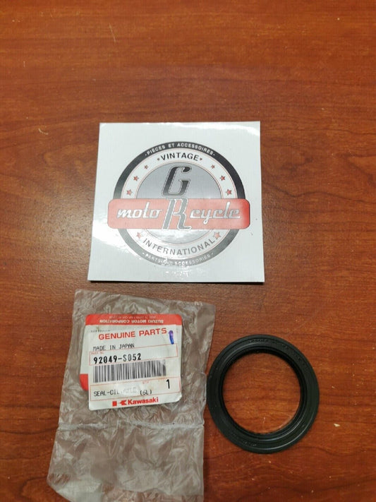 NOS Kawasaki 2003 - 2006 KSF400 OIL SEAL 92049-S052 K26