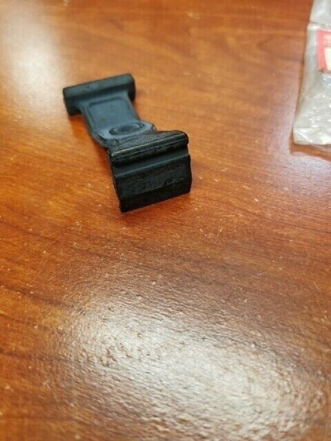 NOS Honda TRX250 TRX300 TRX350 TOOL BOX BAND 80214-HM5-850 H103