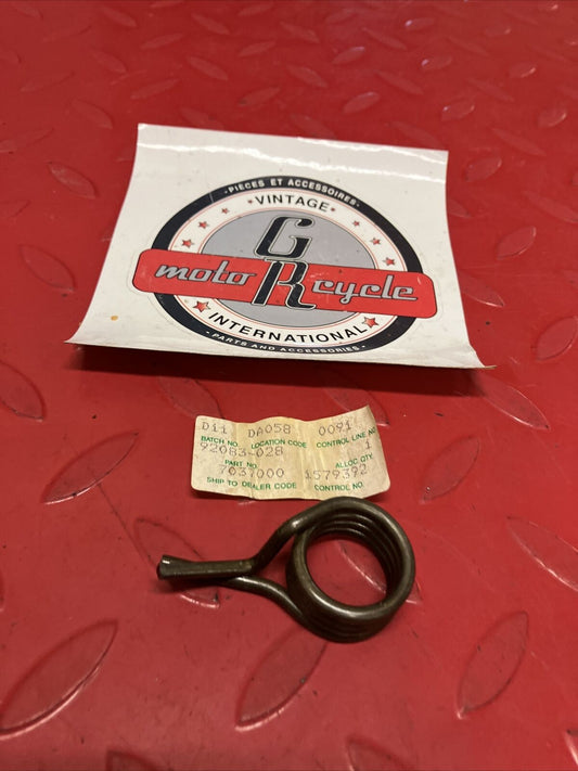 NOS KAWASAKI CHANGE PEDAL SHIFT SHAFT RETURN SPRING 92083-028 K19