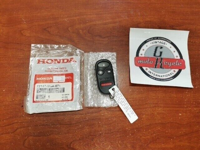 NOS Honda 2001 - 2006 GL1800 KEYLESS TRANSMITTER 72147-MCA-671 H106