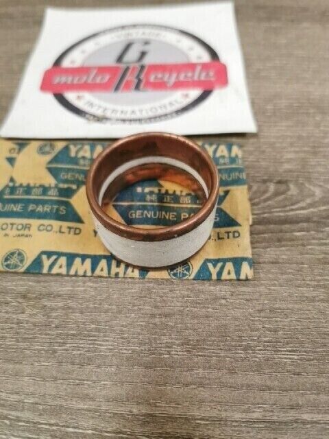 NOS YAMAHA XVZ12DL YX600WC XVZ13DBC XS750F EXHAUST GASKET 1L9-14714-01-00 Y156