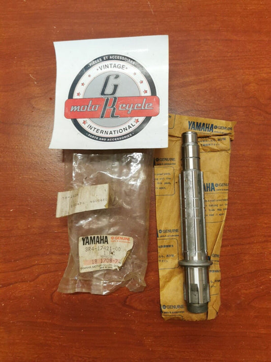NOS Yamaha IT250 YZ250 TRANSMISSION DRIVE AXLE 3R4-17421-00-00 Y85