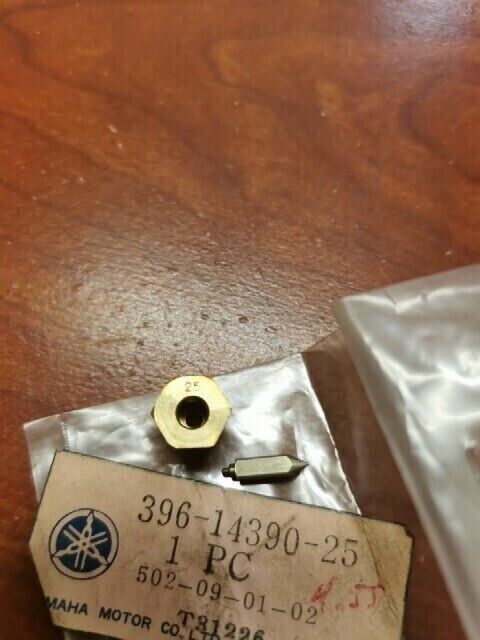 NOS Yamaha RD200 SR185 NEEDLE VALVE 396-14390-25-00 SUB 1J2-14390-25-00 Y123