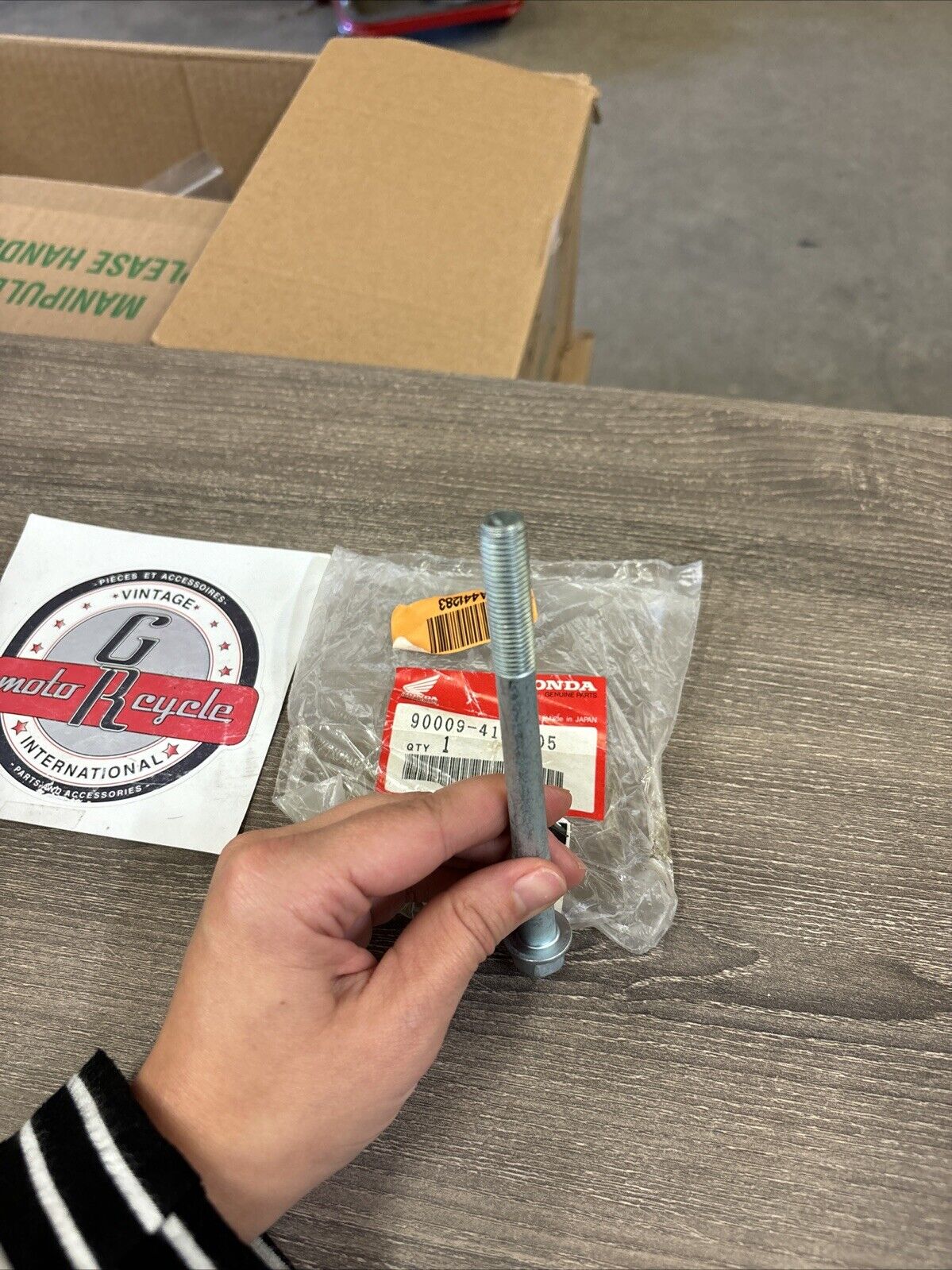 NOS Honda CB250N CB400 N P T CB450 FLANGE BOLT 10X122 90009-413-005 H131
