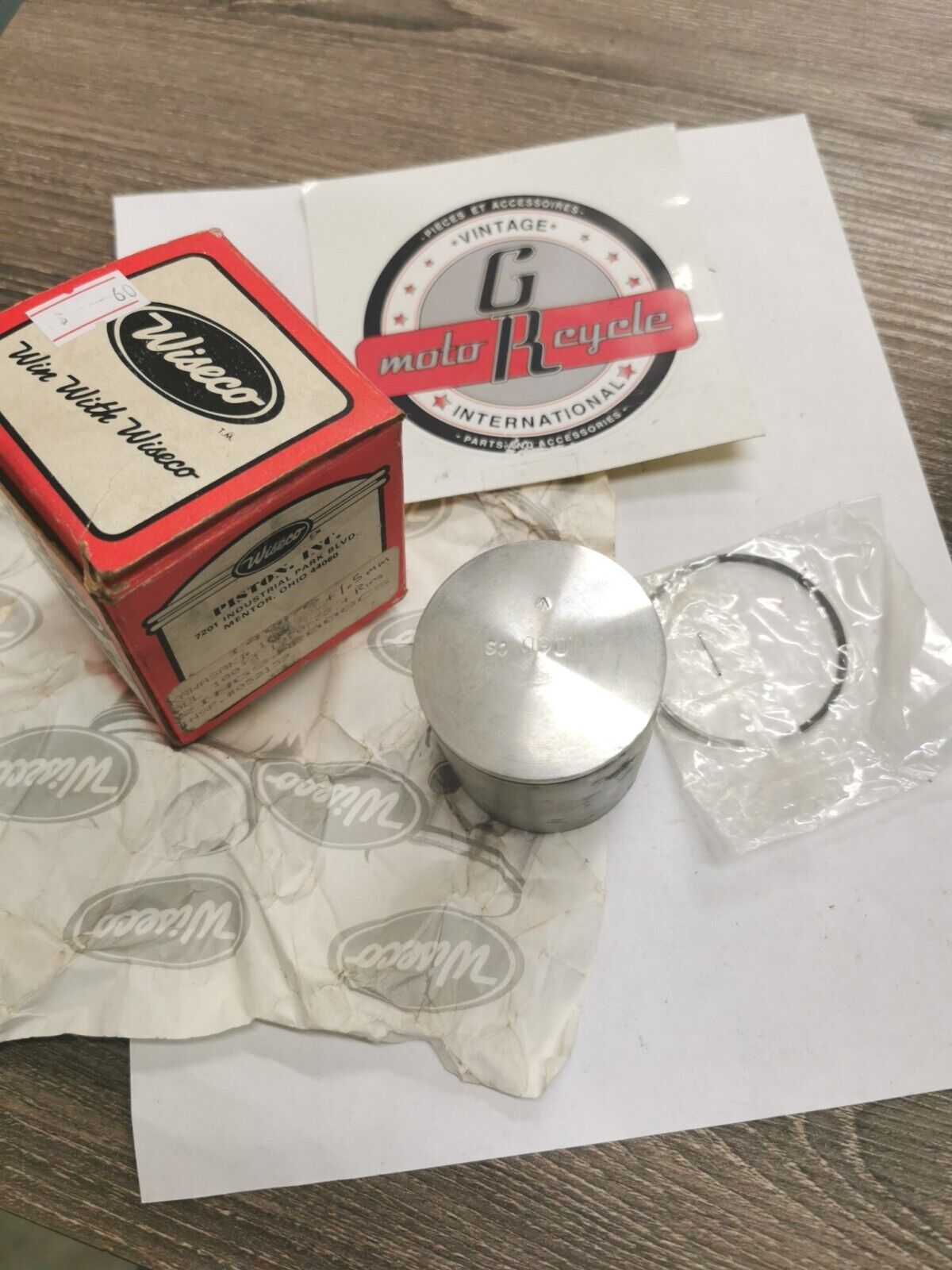 NOS WISECO KAWASAKI G4TR 1974 - 1976 PISTON KIT 060MM OVER 140P6 J20