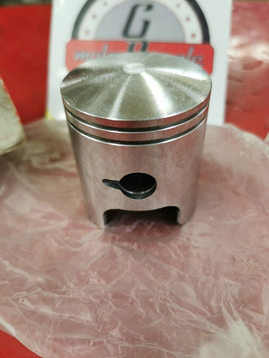NOS SUZUKI  DS125 TS125  PISTON 0.5  12110-48000-050 SUB by 12100-48001-050 S12