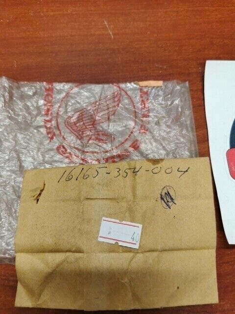 NOS Honda CB200 B T CL200 NEEDLE JET HOLDER 16165-354-004 H75