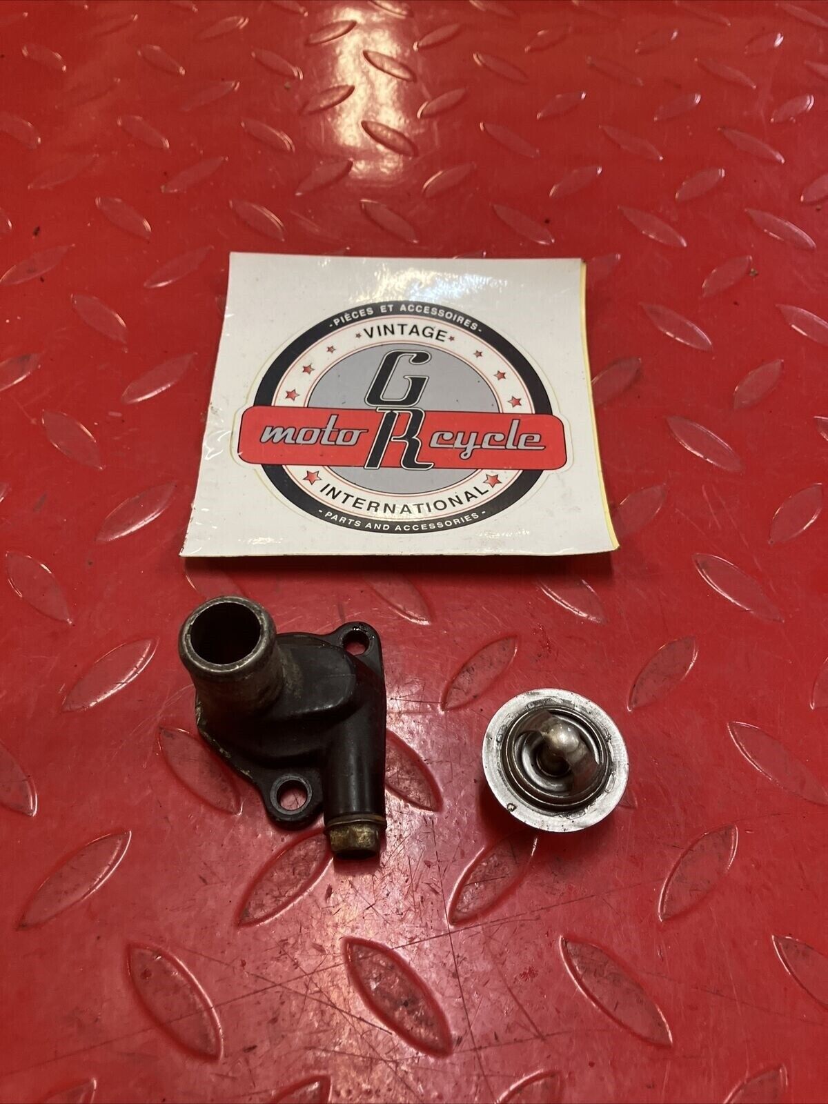 Yamaha DT200 1984 cylinder head thermostat and cover coolant elbow pipe