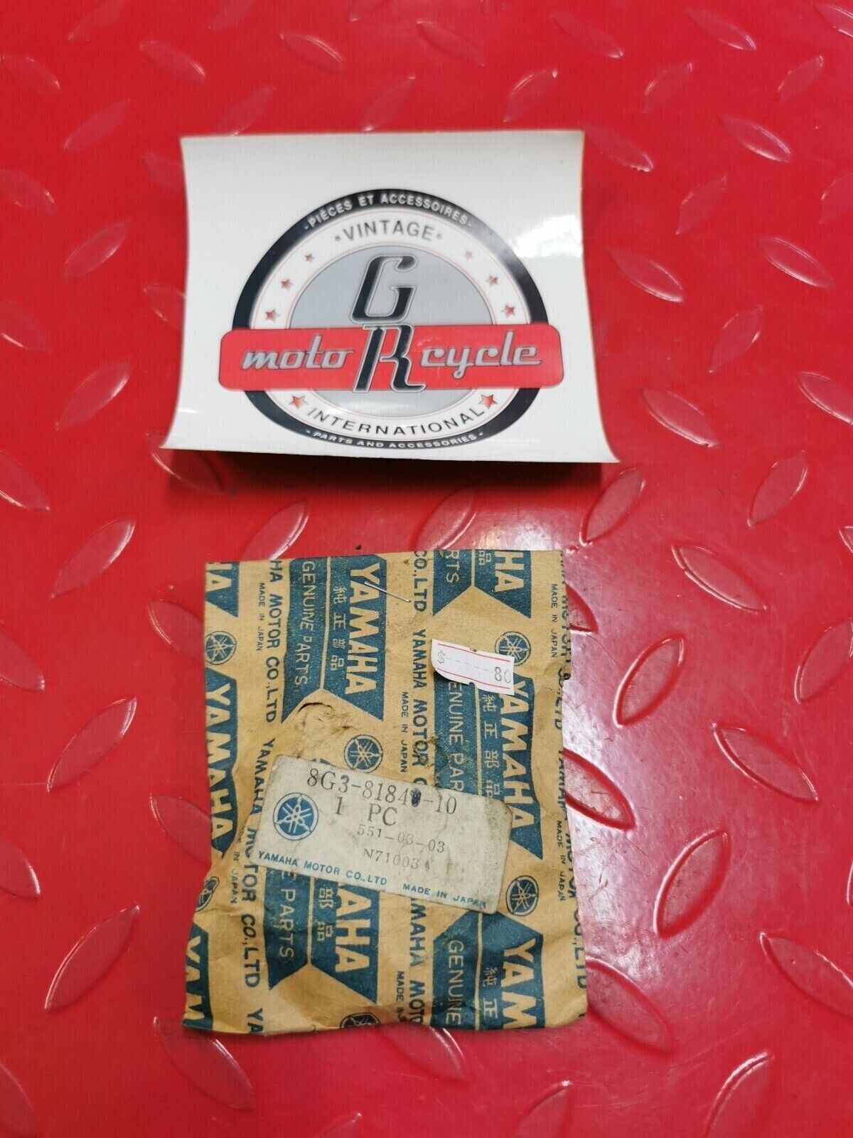 NOS Yamaha ET340 EC540 BRUSH HOLDER ASSEMBLY 8G3-81840-10-00 Y25