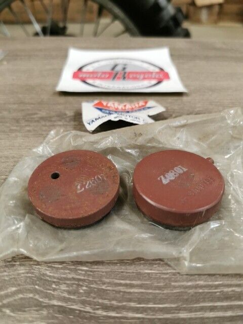 NOS YAMAHA RS100 RS125 RD50 RD200 BRAKE PAD LINING ASSY 404-20000-11 Y114