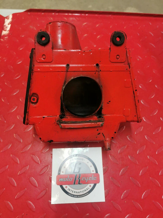 Honda CR250M 1976 airbox air box cleaner filter housing 1975