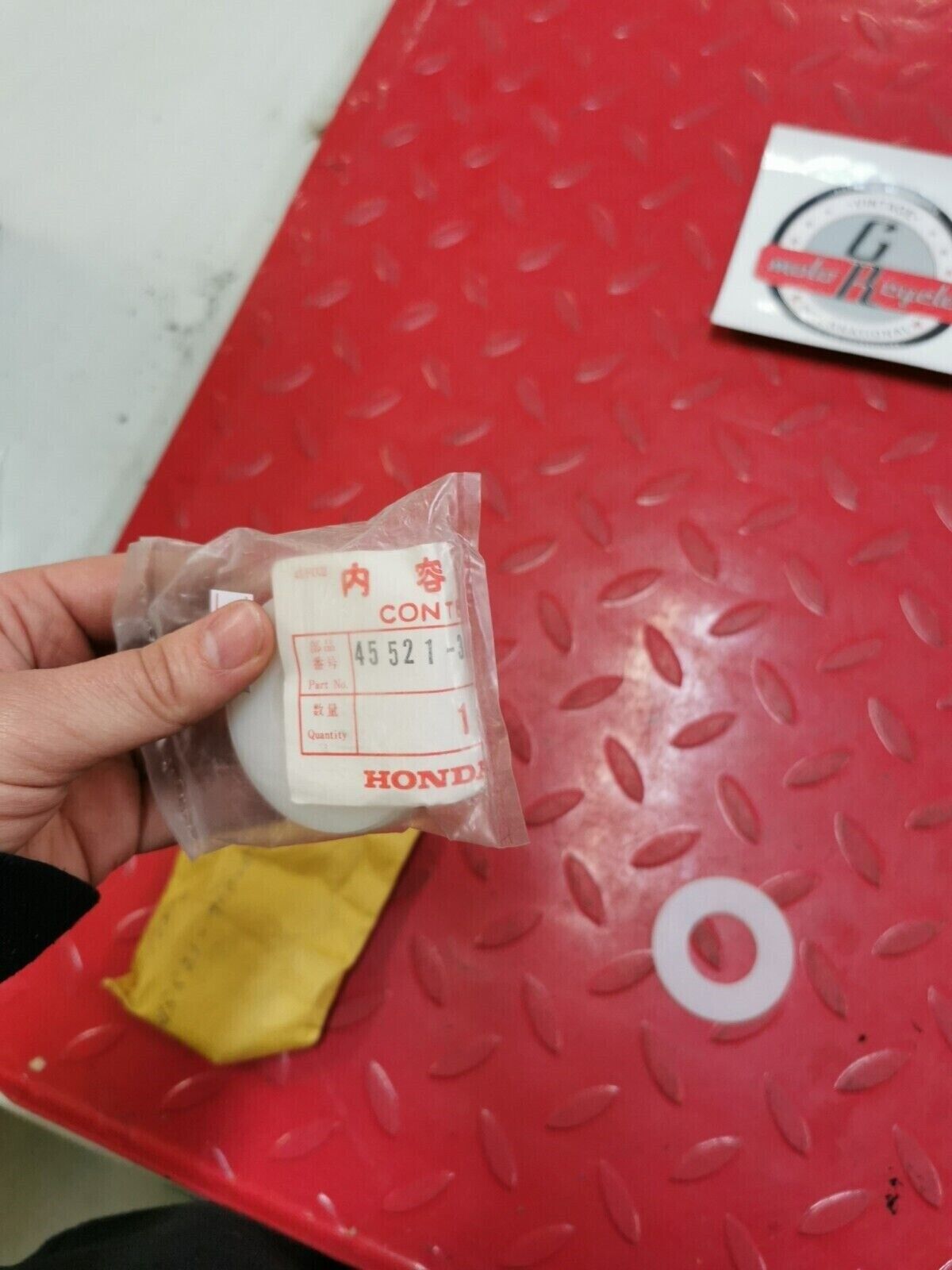 NOS Honda CB750 CB350 CB400 CB500 CB550 GL1000 PLATE DIAPHRAGM 45521-300-010 H32