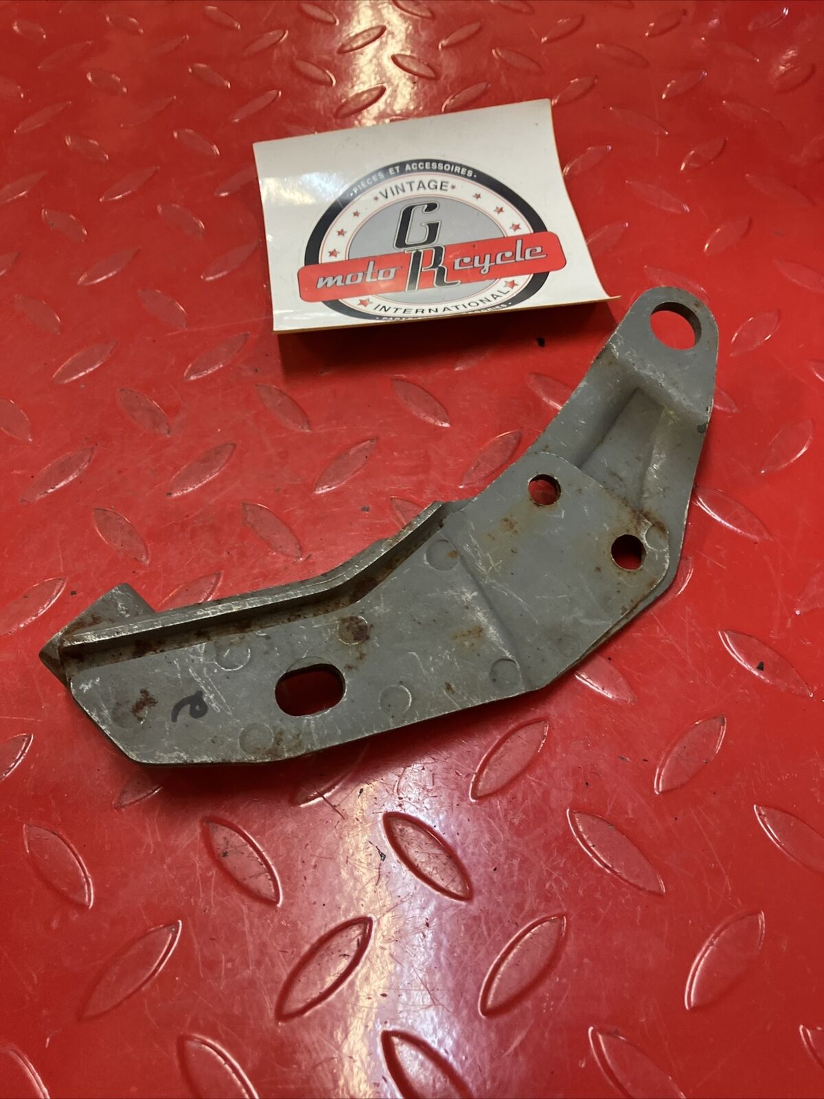Yamaha RD400 1977 Left side muffler stay footpeg bracket holder 1976 1978 2