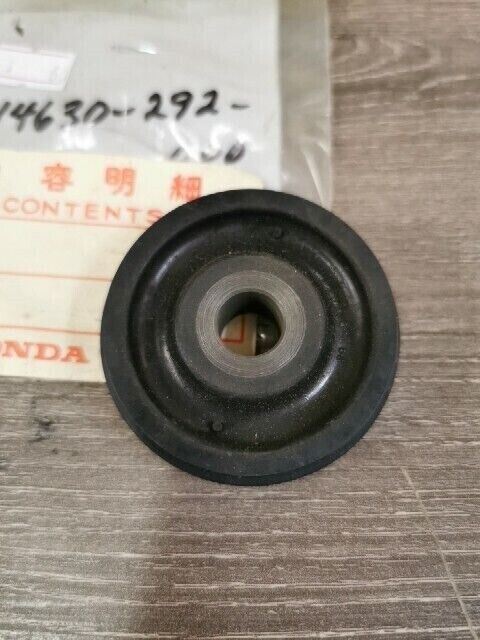 NOS HONDA CB450 1965 - 1970 ROLLER CHAINGUIDE 14630-292-000 H83