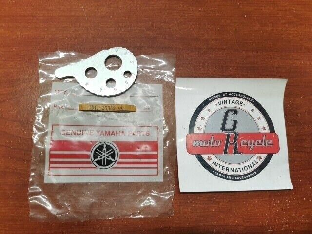 NOS Yamaha IT250 IT400 CHAIN PULLER 1M1-25389-00-00 SUB 1M1-25389-01-00 Y131