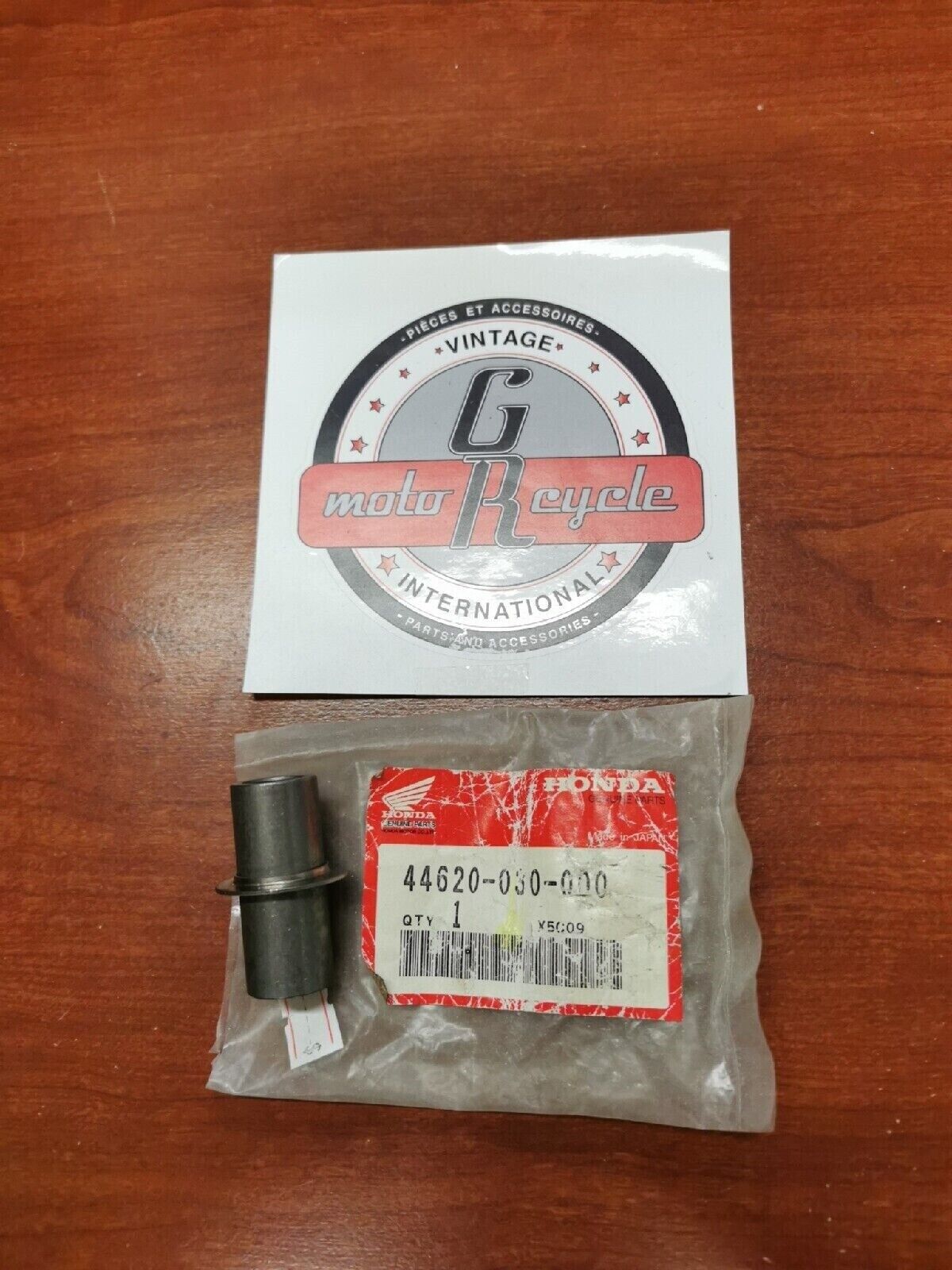 NEW Honda XL100 CL100 CA200 XR75 CB100 CL90 FRONT WHEEL COLLAR 44620-030-000 H36