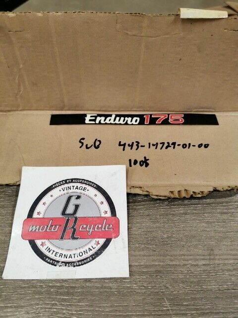 NOS YAMAHA DT175A 1974 DT175B 1975 EMBLEM PROTECTOR 443-14729-00-00 Y160