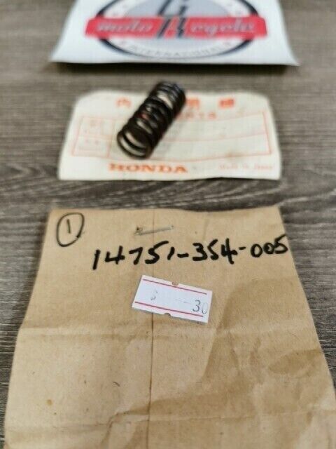 NOS HONDA CB200 CB200B CB200T CL200 1974 - 1976 SPRING OUTER 14751-354-005 H92