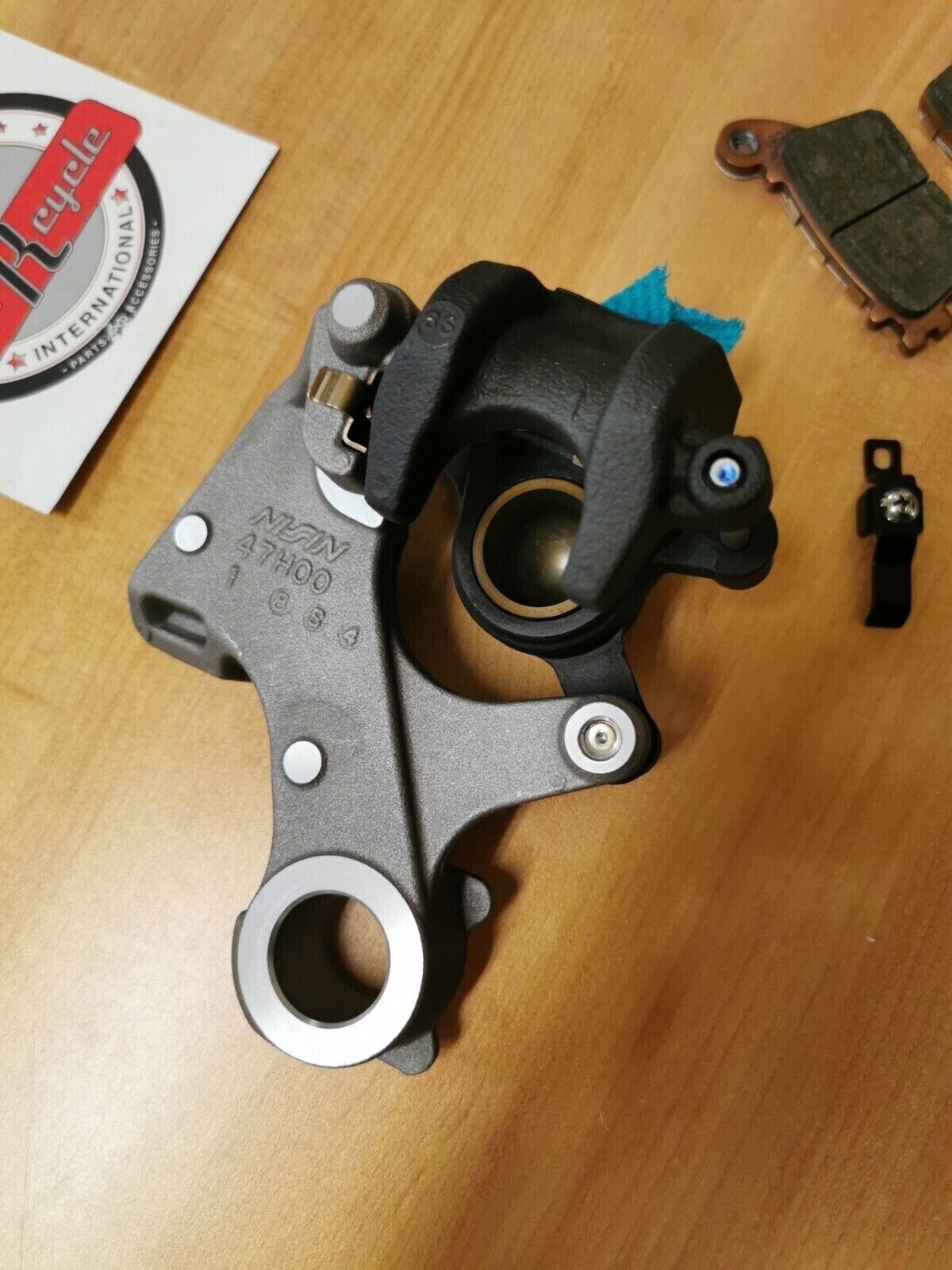 NEW TAKE OFF SUZUKI GSXR600 GSXR700 2013 - 2020 REAR CALIPER 69100-47H10-999 S10