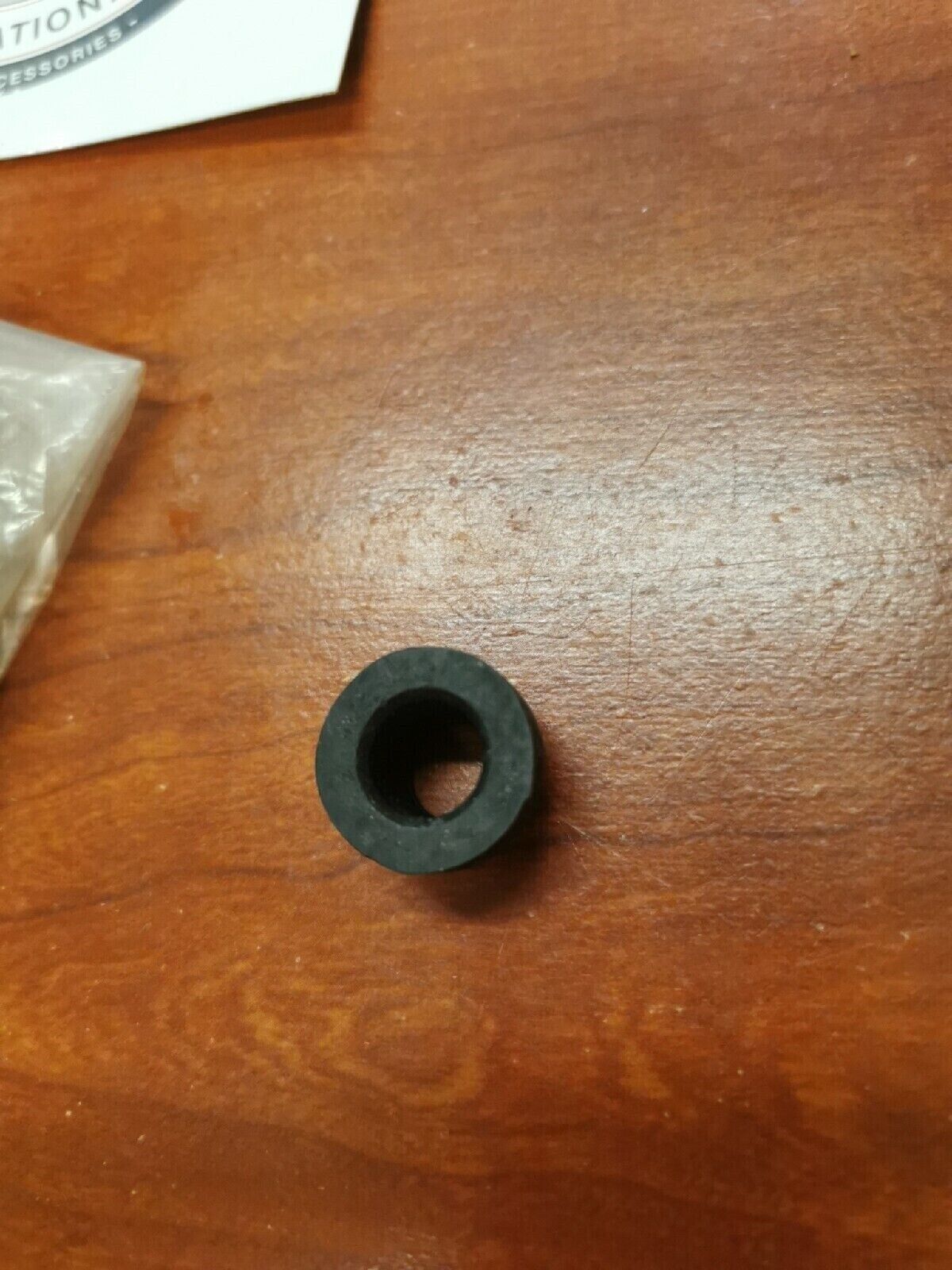 NOS Yamaha METER DAMPER 584-83541-00-00 Y69