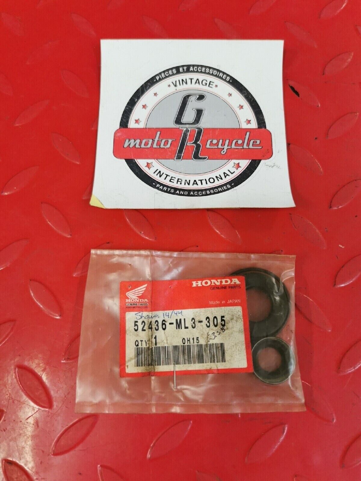 NOS HONDA CR250R CR500R 1988 - 1990  OIL SEAL SET INCOMPLETE  52436-ML3-305 H38