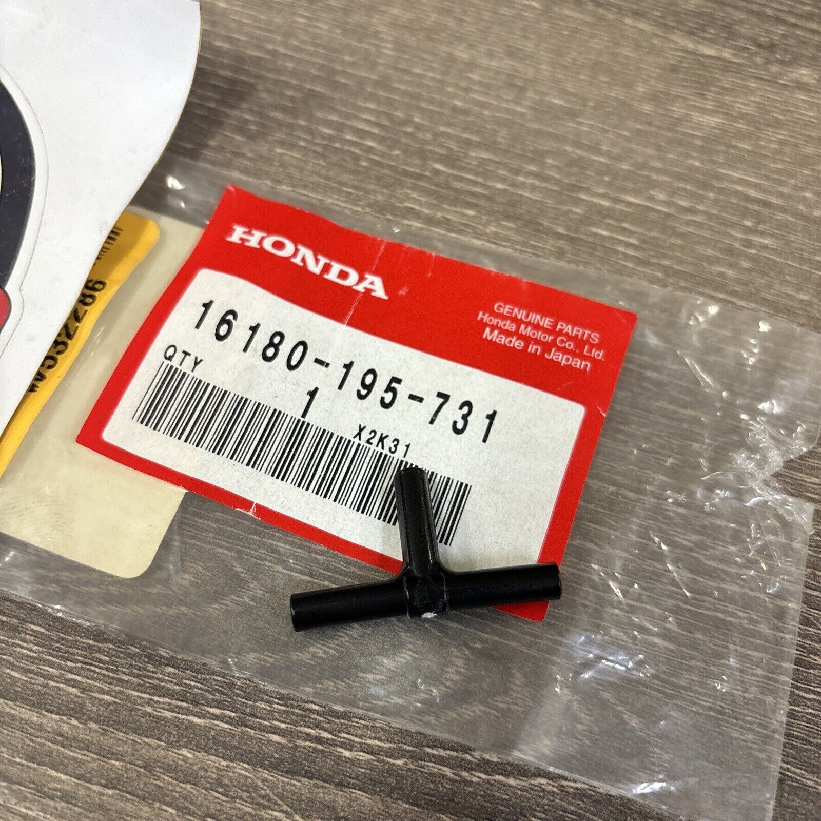 NOS Honda CB1000 CBF500 CBR1000F CBR1100XX T TYPE JOINT 16180-195-731 H158